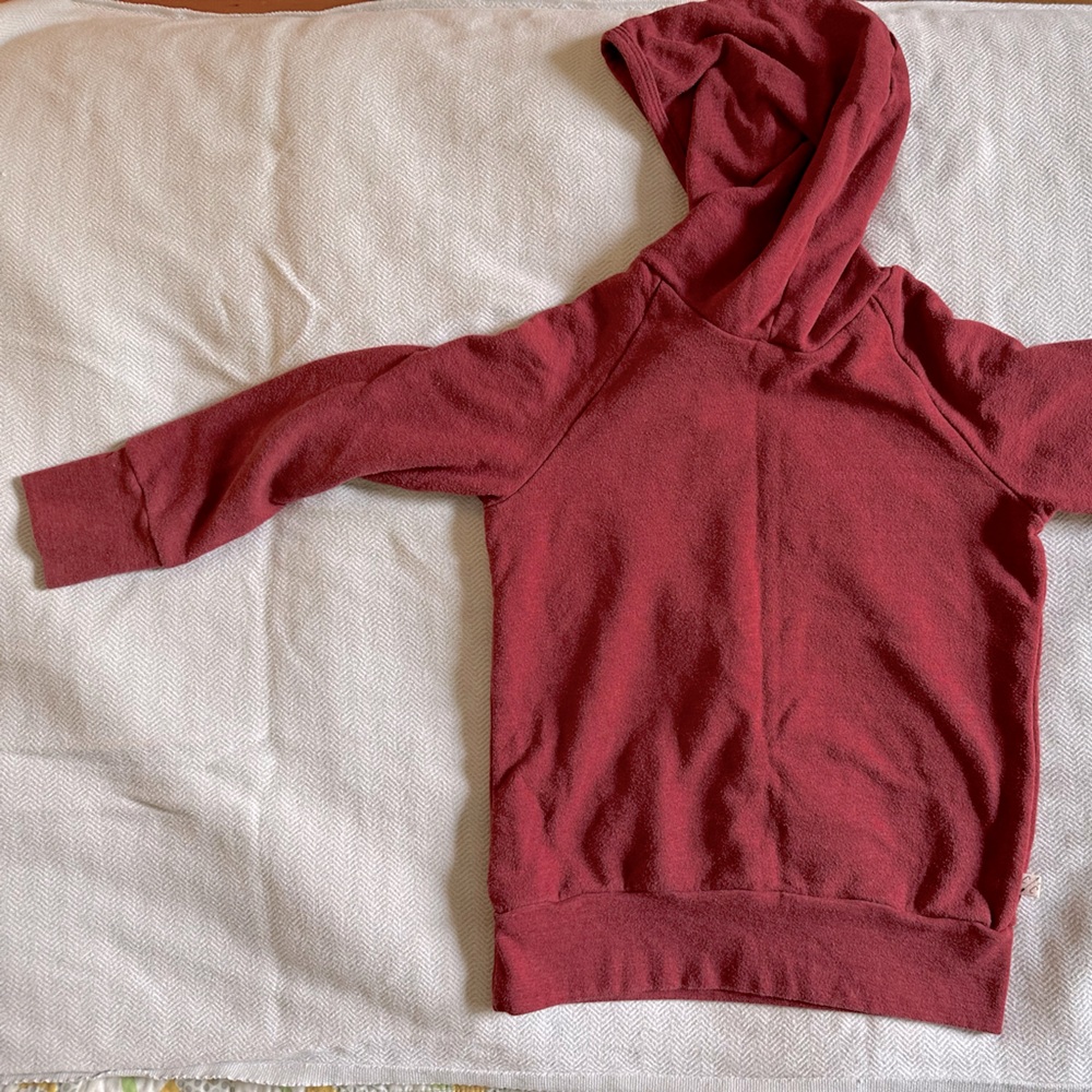 Garment-dyed burgundy hoodie from Childhoods Clothing size 6/7